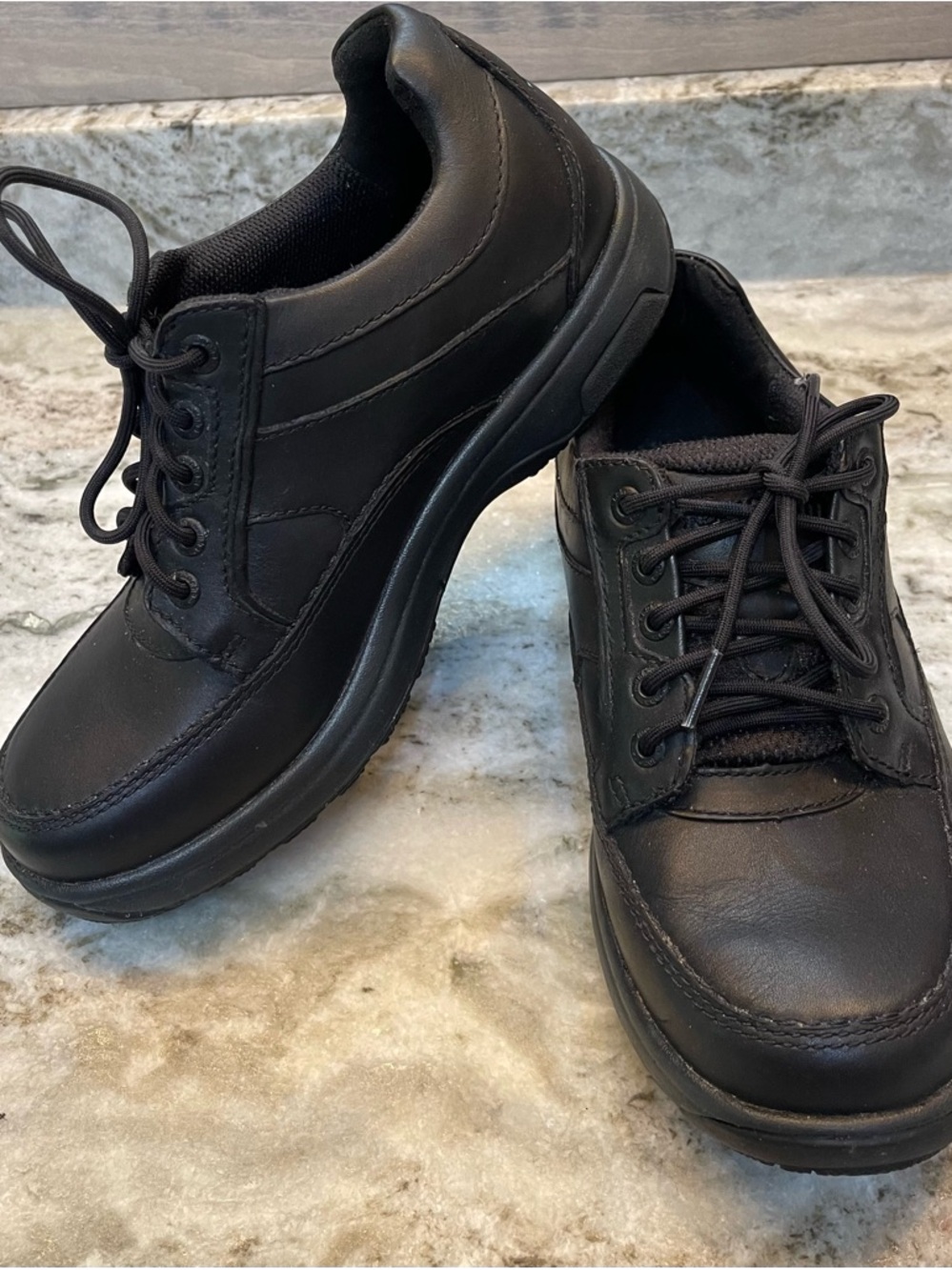 Dunham Black Lace-Up Work Sneakers Non-Slip Waterproof